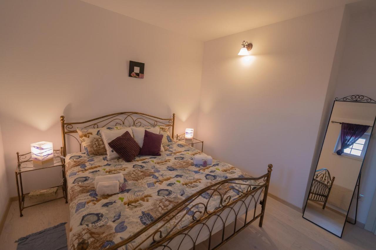 Villa Oasis Кострена Екстериор снимка
