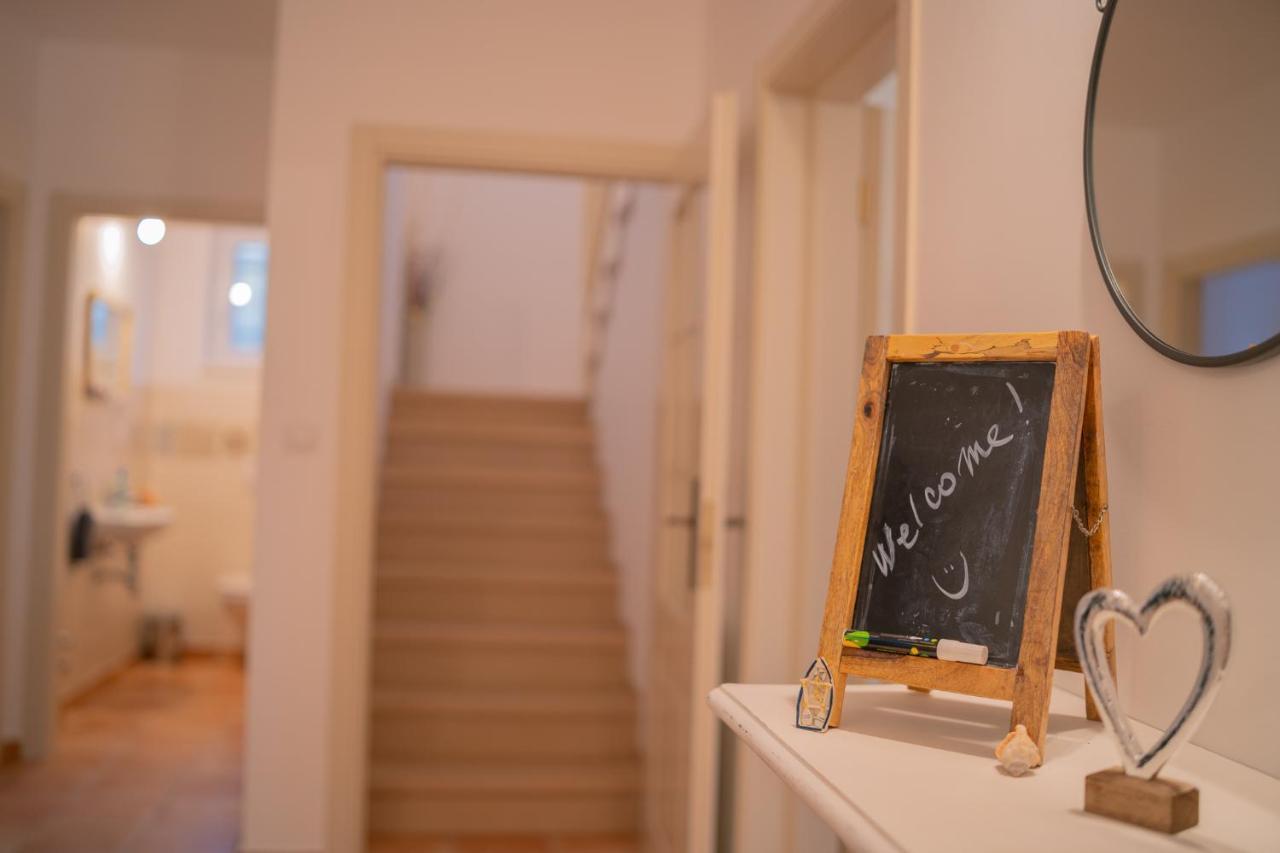 Villa Oasis Кострена Екстериор снимка